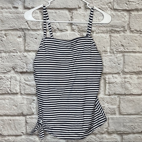 NWT Swim Top Multiple Sizes Available - Picture 1 of 1